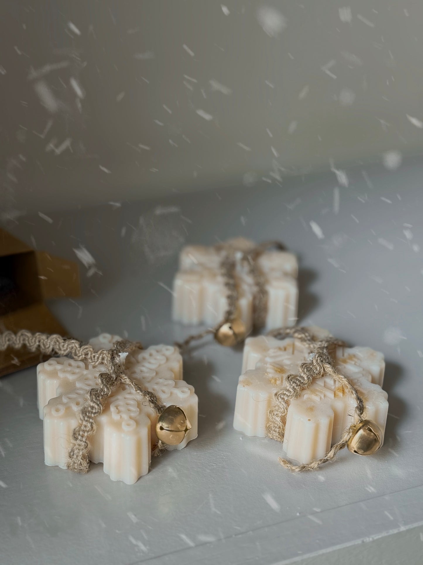 Snowflake candle